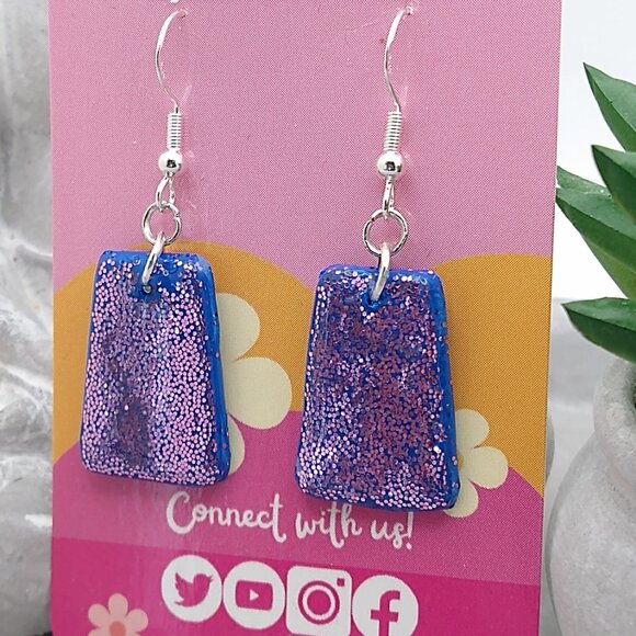 Handmade gloss pink polymer clay earrings. Boucles d'oreilles fait à la main - Picture 5 of 9